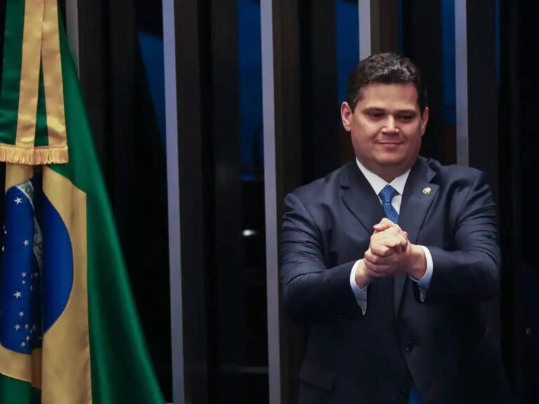 Oposição propõe alternativa à PEC do fim da escala 6×1 no Senado